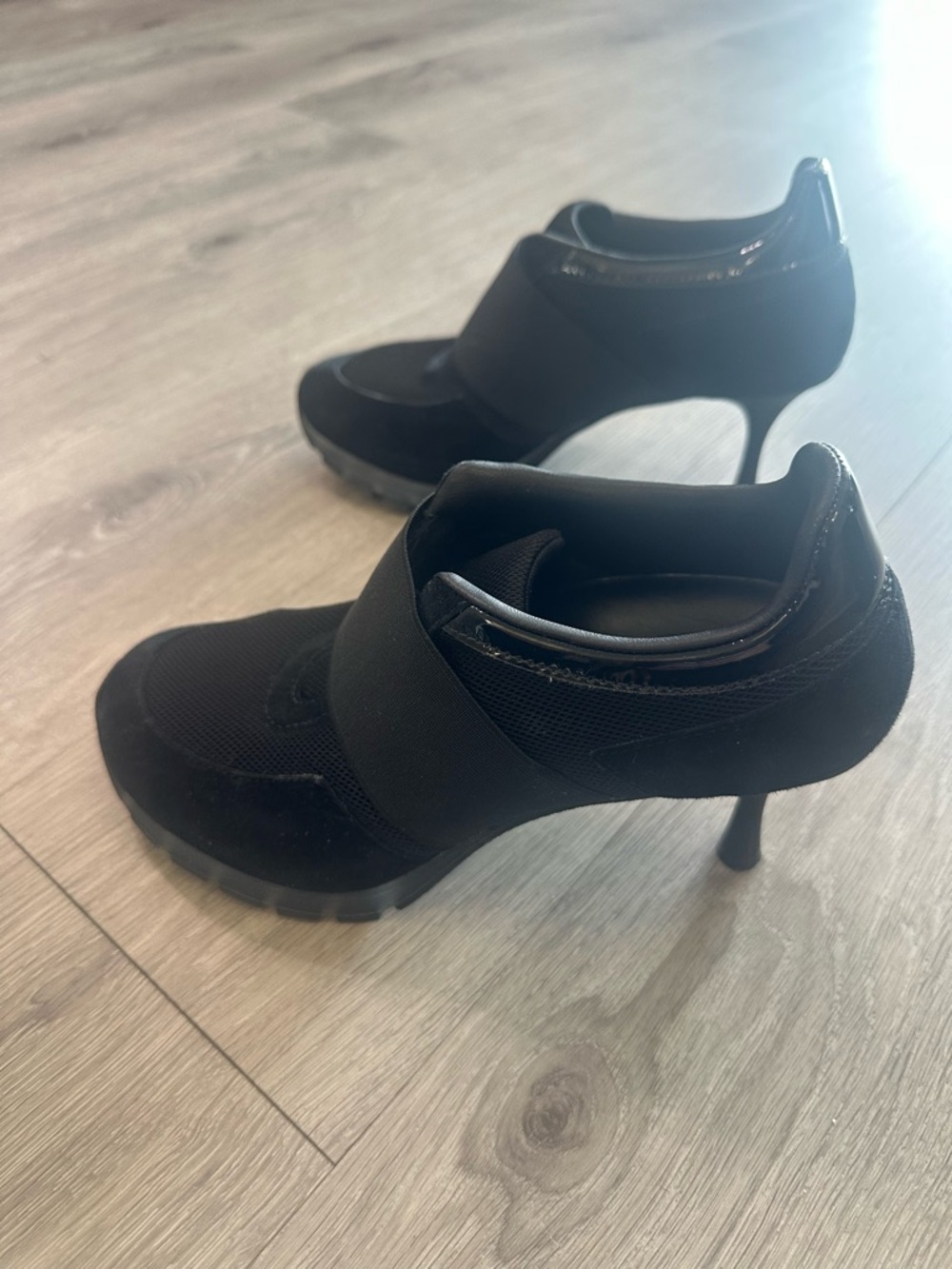 The Icon in Black / Black Patent - Picture 9 of 16